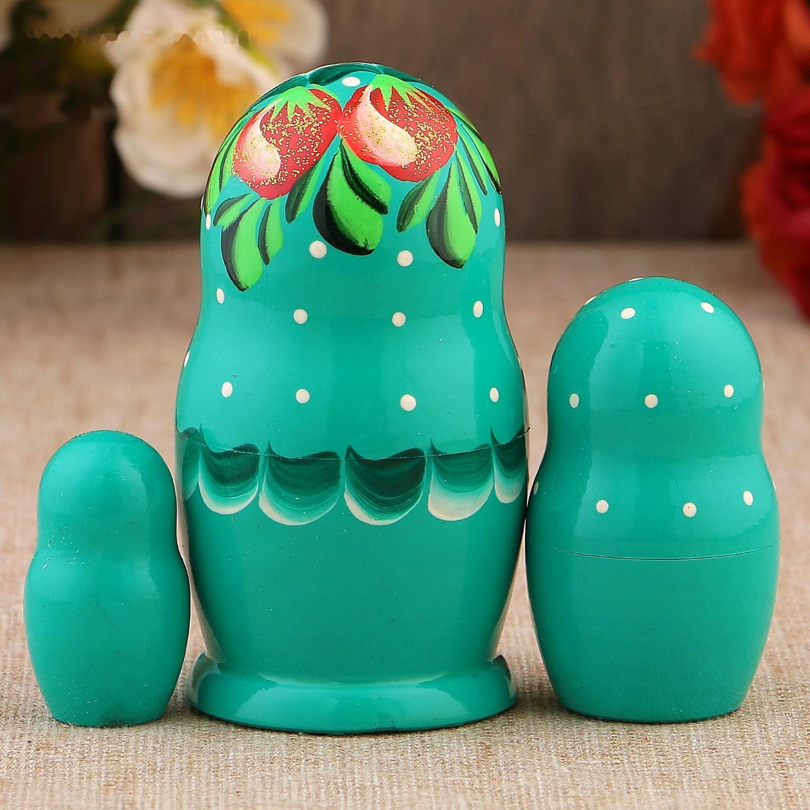 Матрёшка «Земляничка», голубое платье, 3 кукольная, 10 см