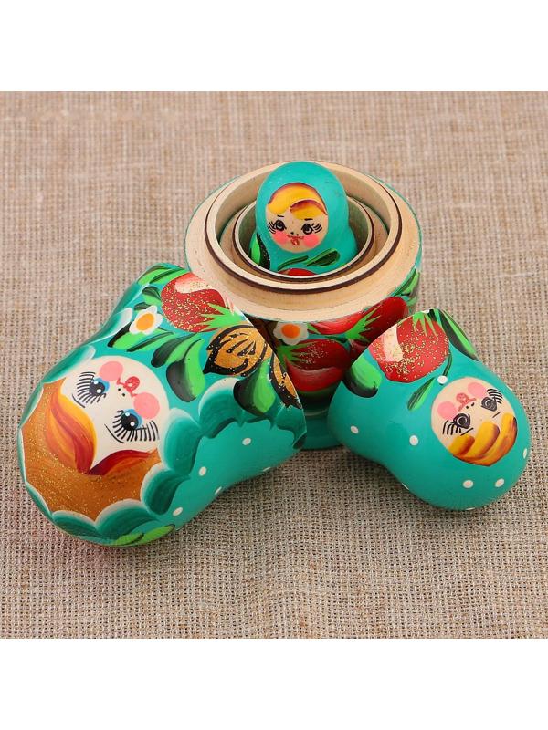 Матрёшка «Земляничка», голубое платье, 3 кукольная, 10 см