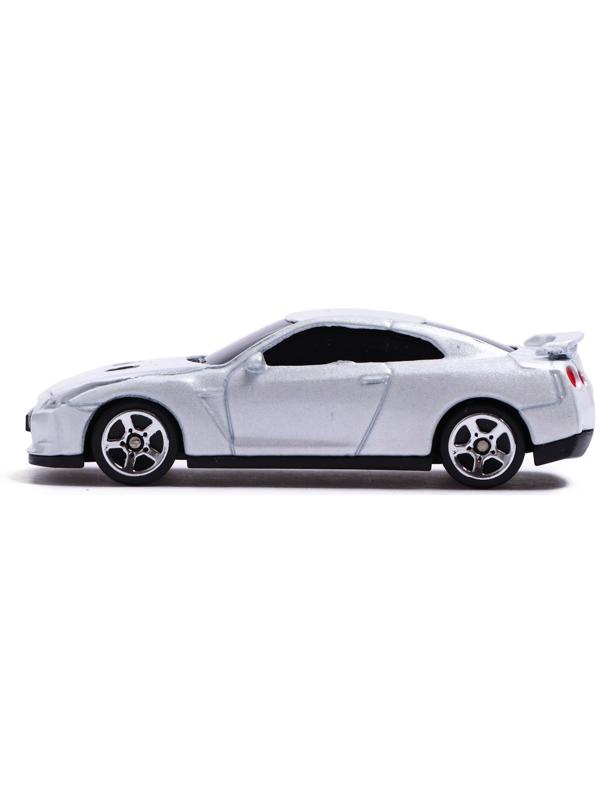 Машина металлическая NISSAN GT-R (R35), 1:64, цвет белый