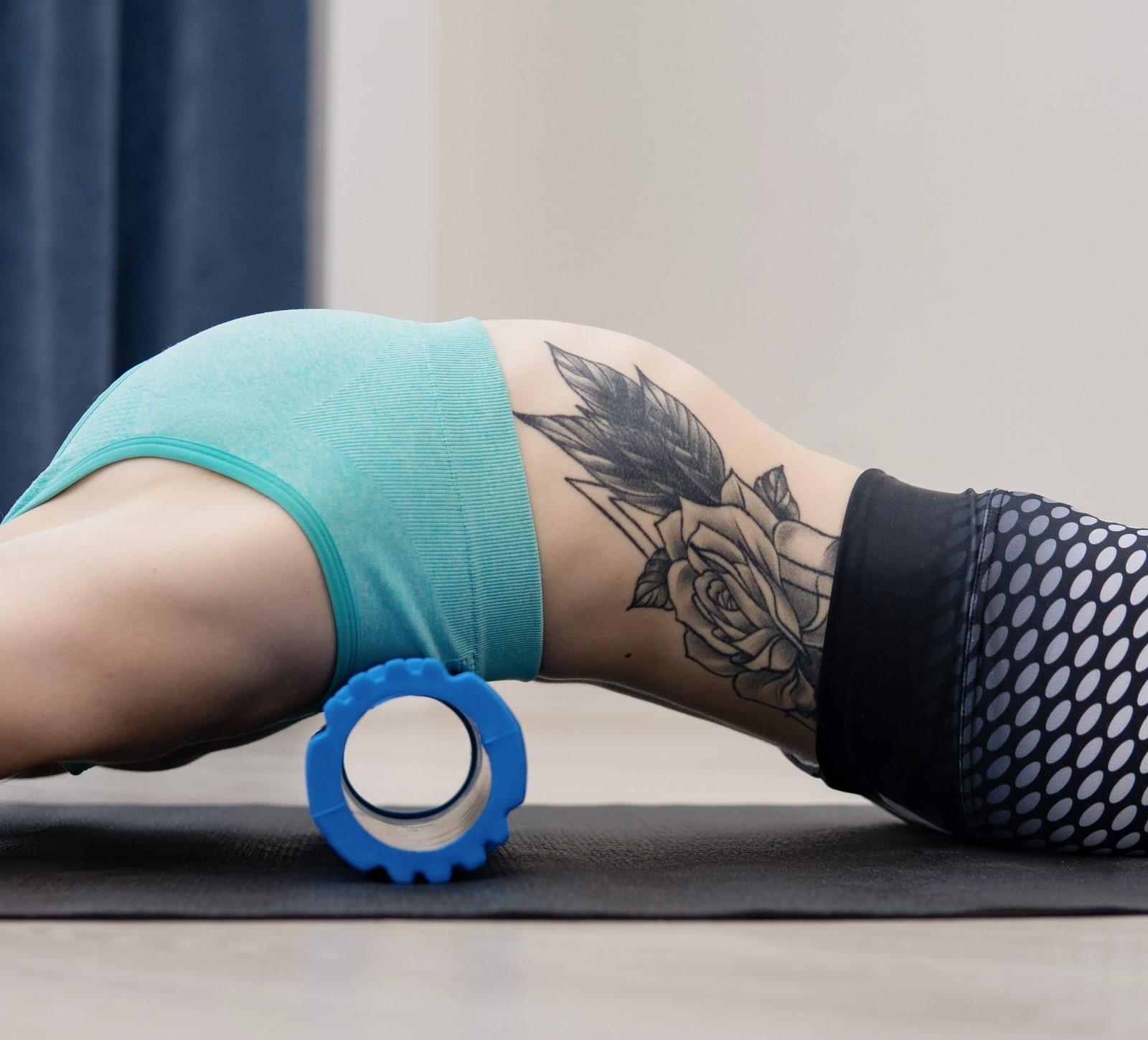 Роллер для йоги, массажный, 30 х 10 см, цвет синий