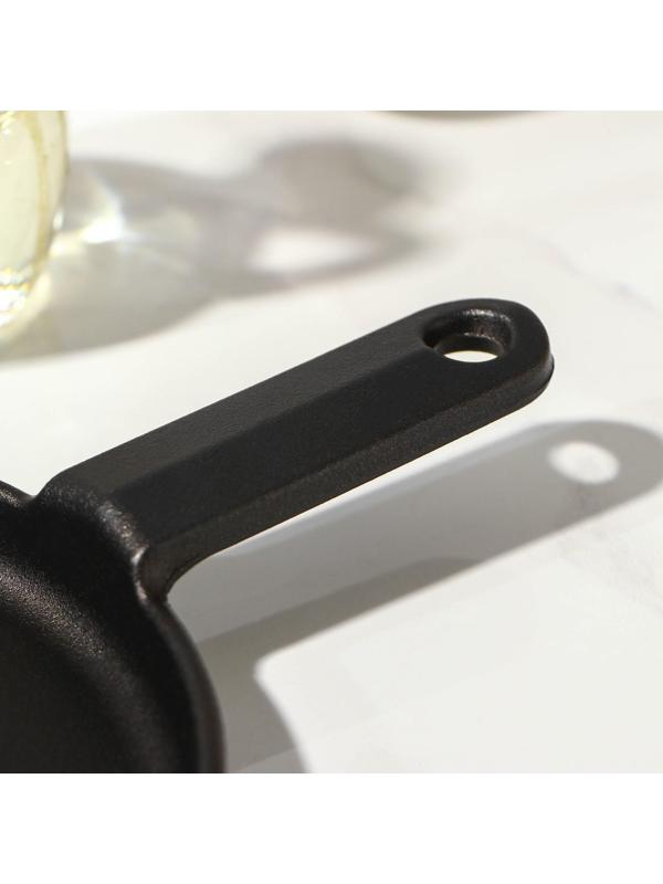 Сковорода блинная чугунная «Круг», d=18 см, чугунная ручка