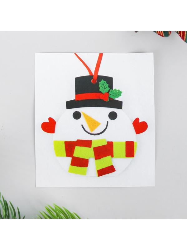 Набор для творчества - создай ёлочное украшение из фетра «Снеговичок в шапочке»