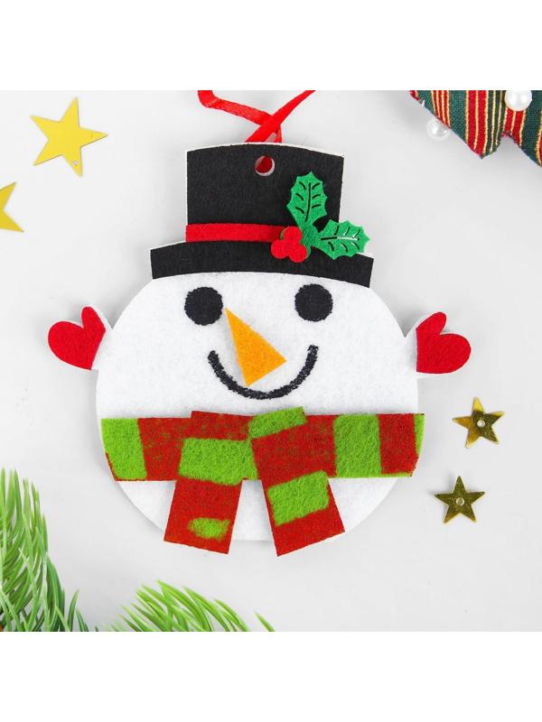 Набор для творчества - создай ёлочное украшение из фетра «Снеговичок в шапочке»