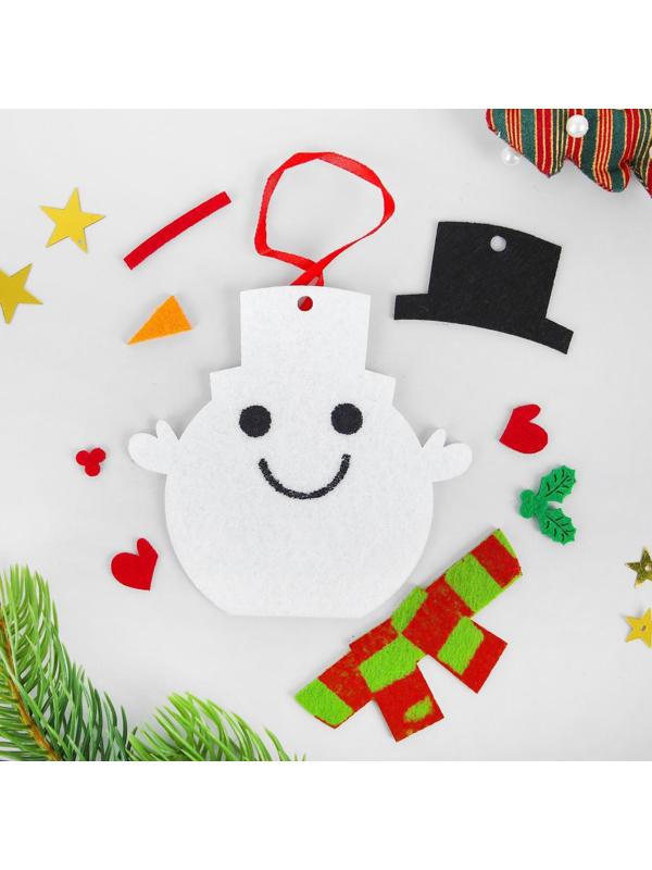 Набор для творчества - создай ёлочное украшение из фетра «Снеговичок в шапочке»