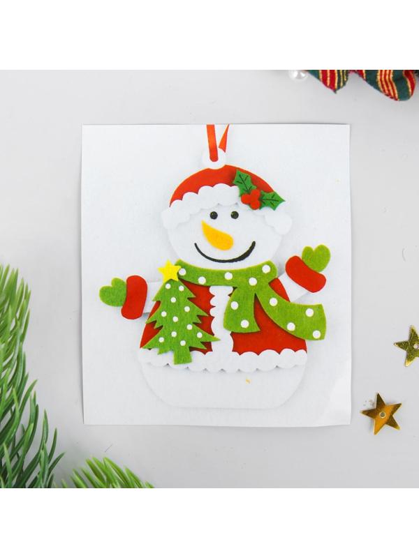 Набор для творчества - создай ёлочное украшение из фетра «Снеговик с ёлочкой»
