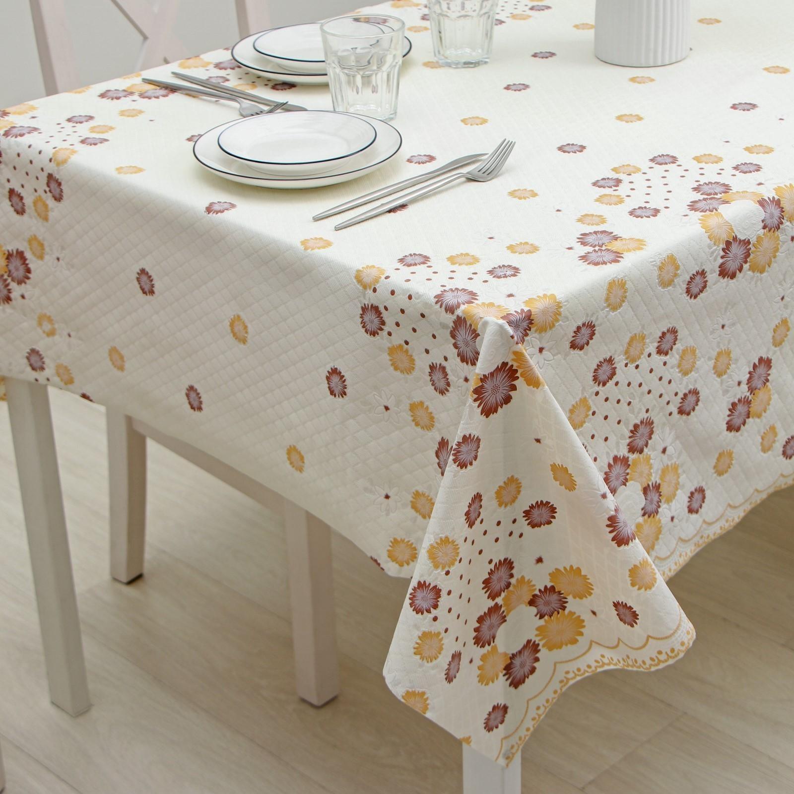 Клеёнка ажурная «Цветы на белом», ширина 137 см, рулон 20 метров