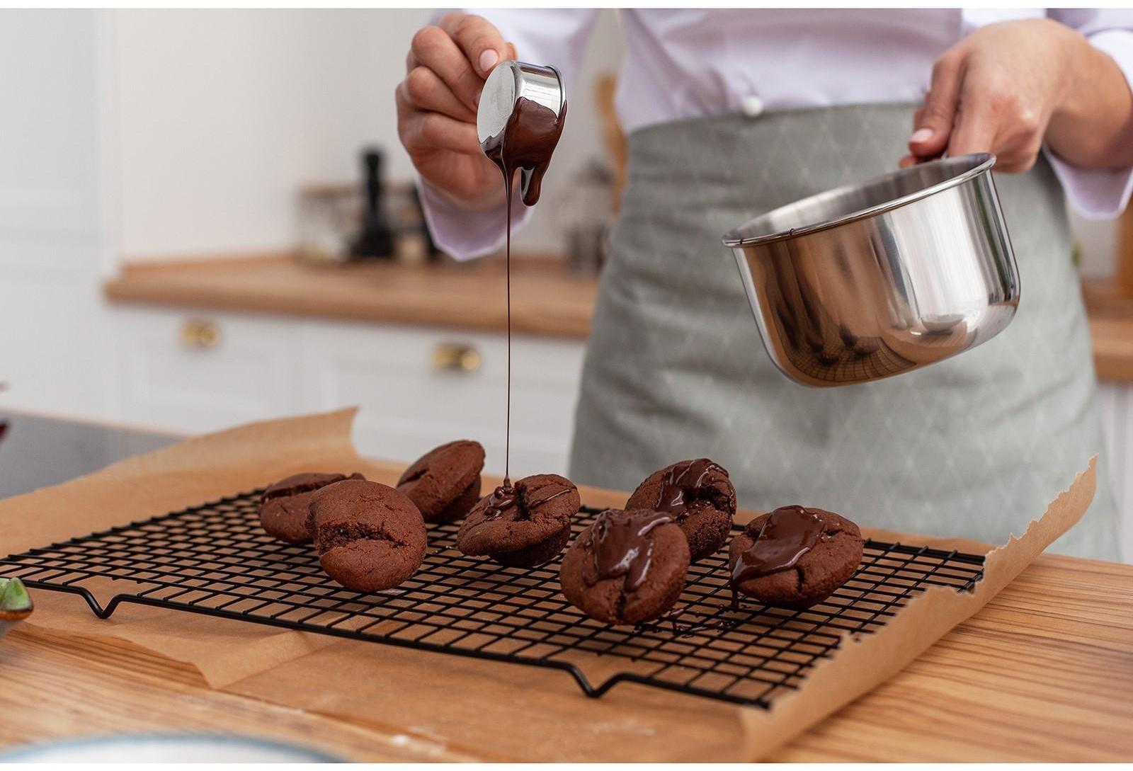 Решётка для глазирования и остывания кондитерских изделий KONFINETTA, 40×25×1,5 см, цвет чёрный