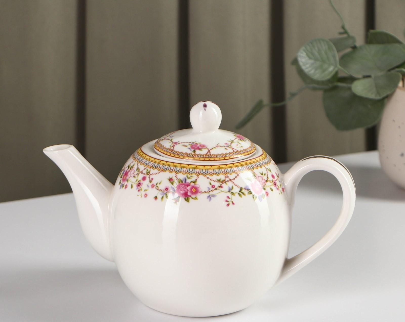 Чайник фарфоровый заварочный Доляна «Розали», 800 мл, цвет белый