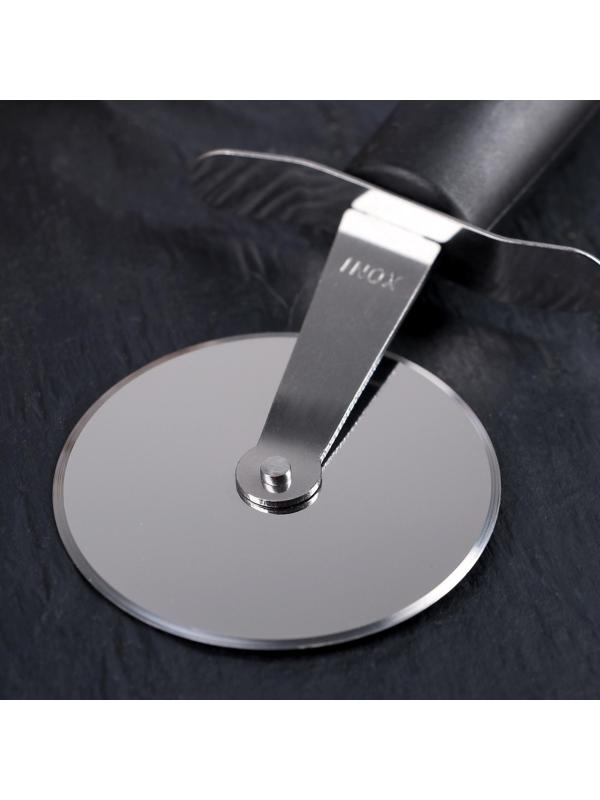 Нож для пиццы Доляна «Чили», 21,5 см, цвет чёрный