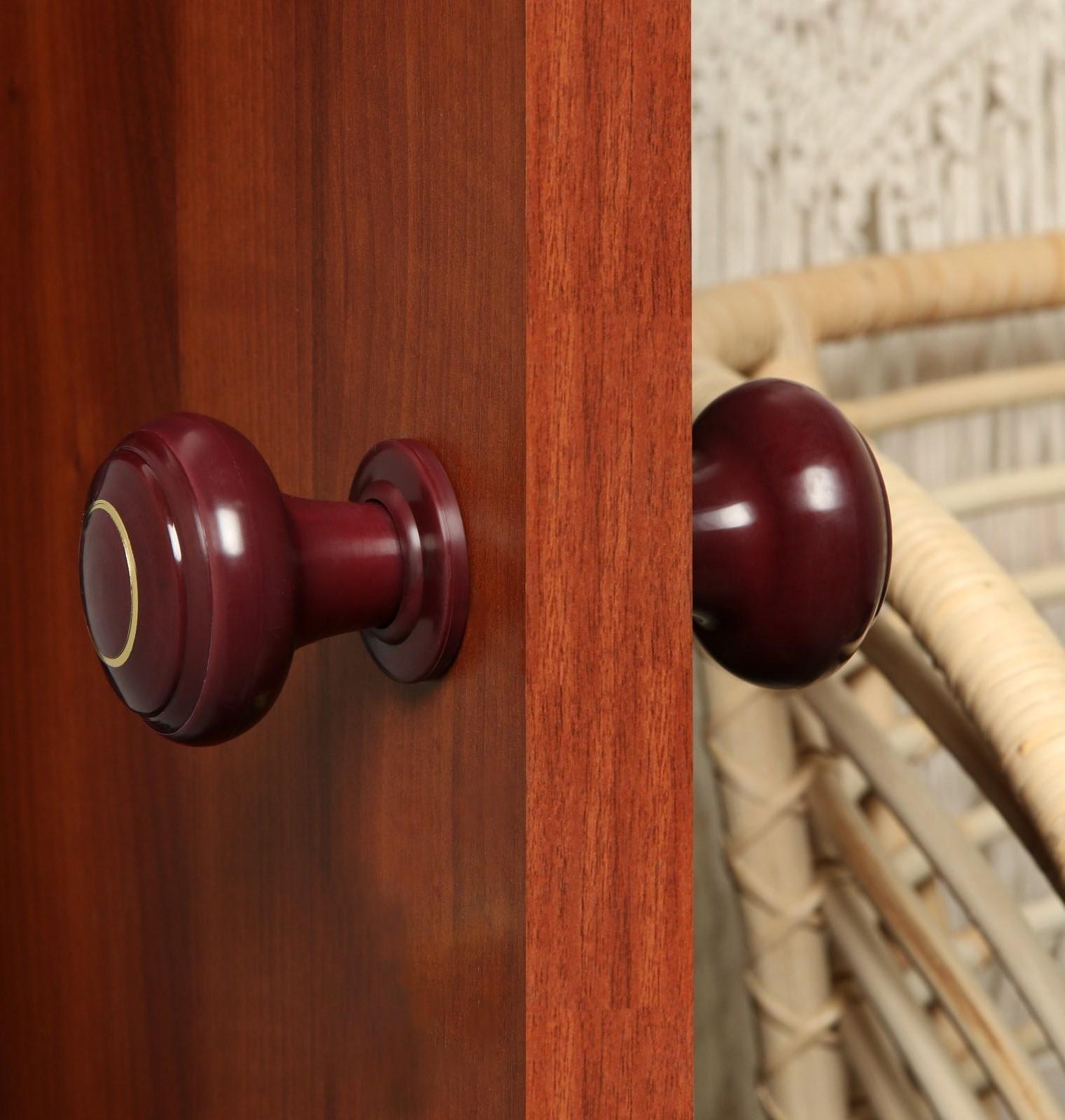 Ручка дверная пластмассовая, d=70, цвет вишня с узором