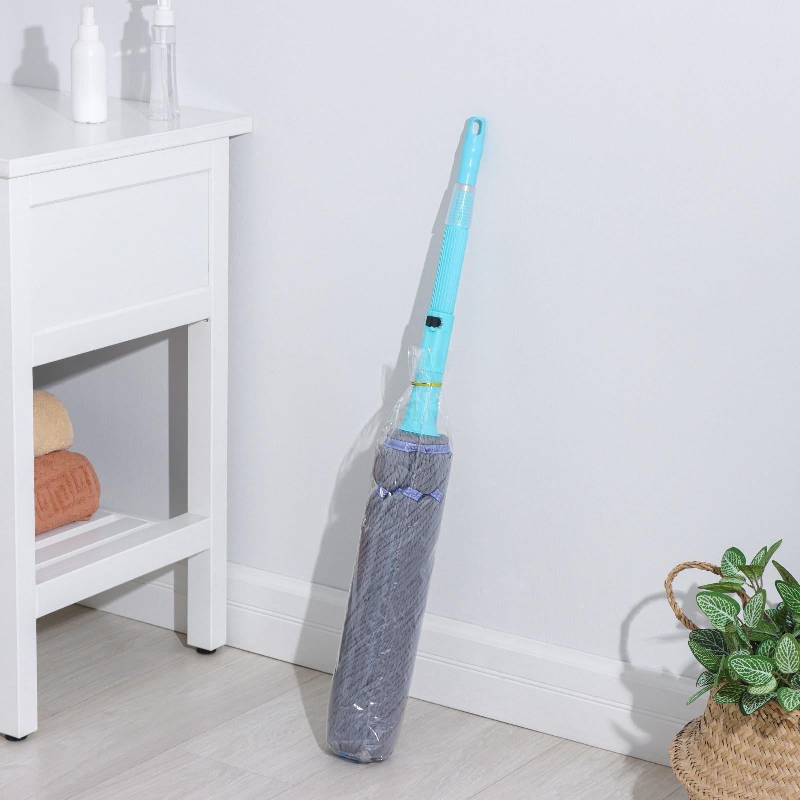 Швабра с отжимом Доляна, насадка из микрофибры, телескопическая окрашенная ручка 120 см, цвет МИКС