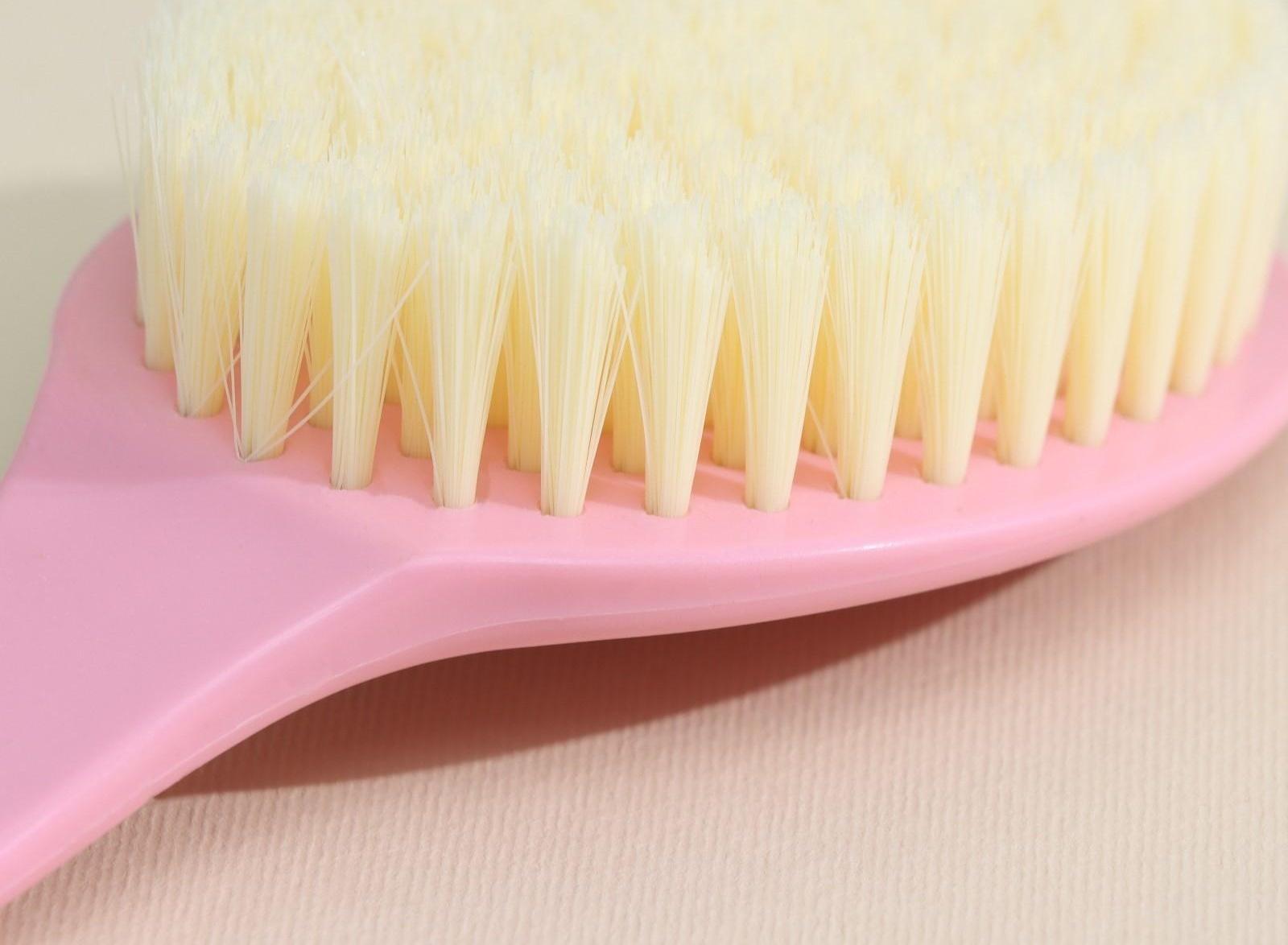 Щётка массажная для тела Доляна, с ручкой и массажёром, искусственная щетина, цвет МИКС