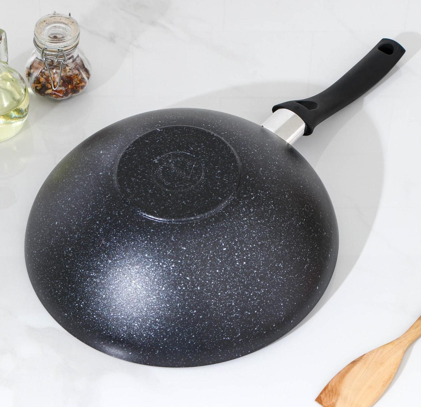 Сковорода-Wok, d=28, антипригарное покрытие, цвет тёмный мрамор