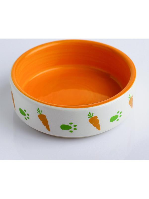 Миска керамическая для грызунов двухцветная с морковками, 100 мл, 8,8х8,8х3 см, оранжево-белая