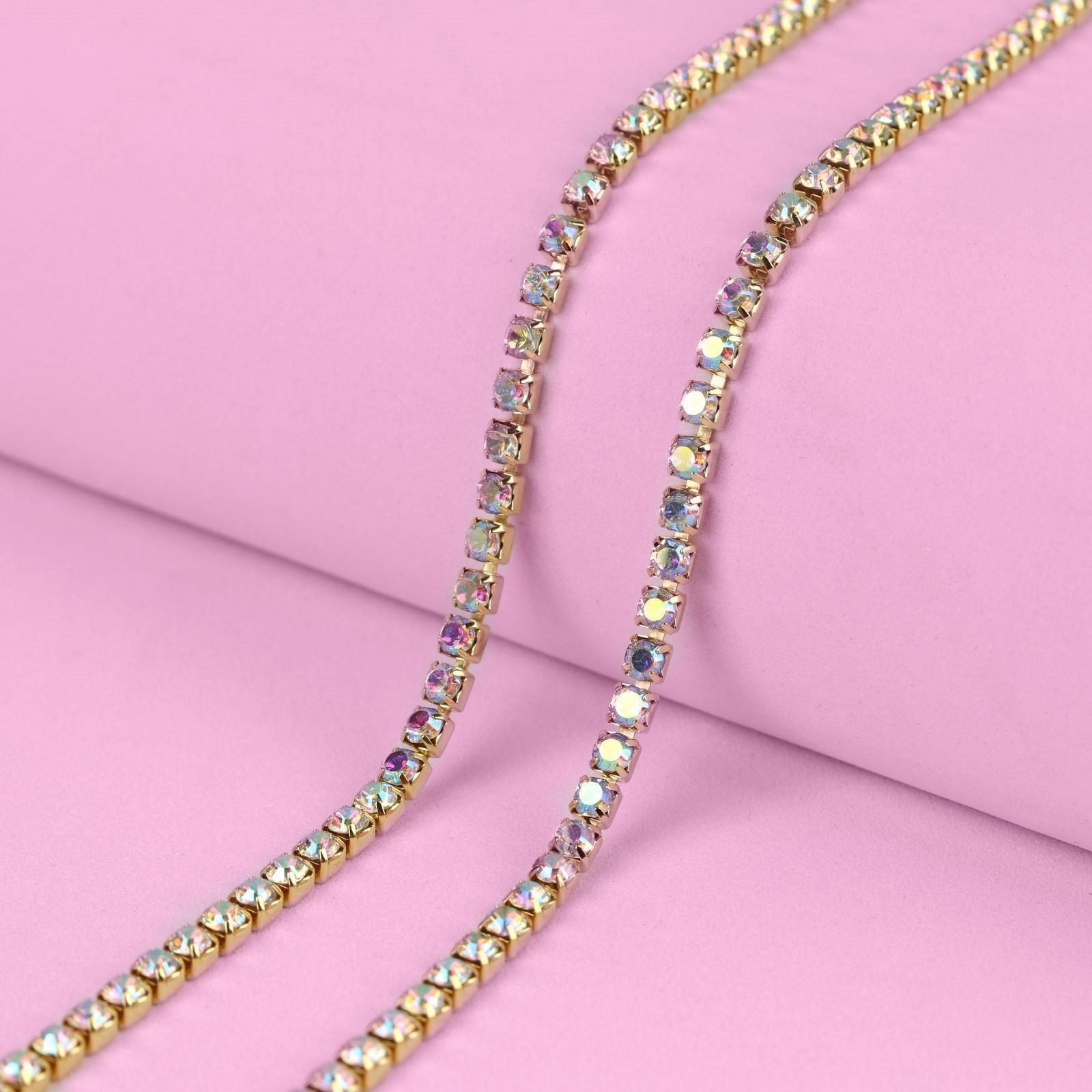 Цепь со стразами, с голографией, 3,5 мм, 9 ± 1 м, цвет золотой
