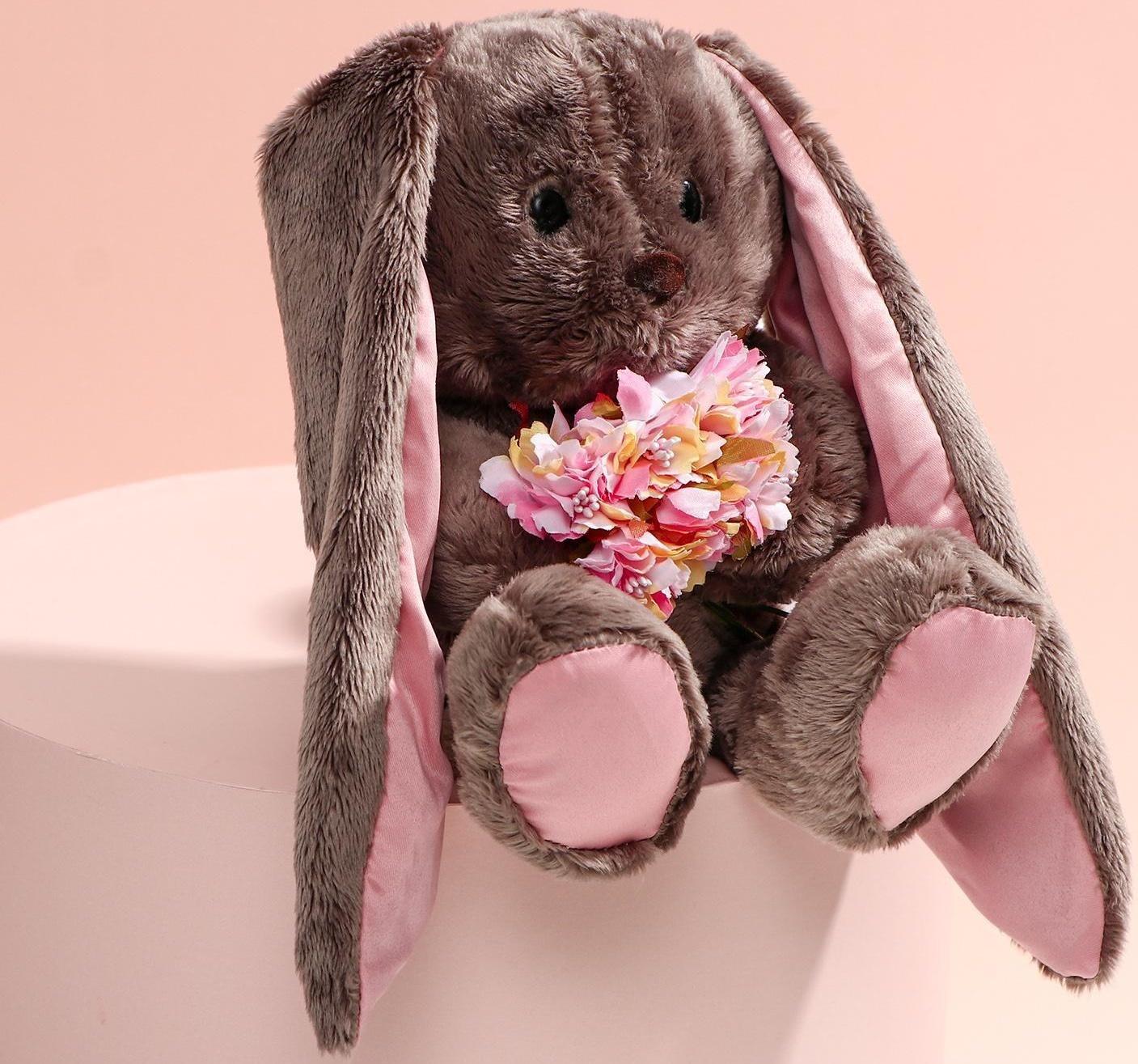 Мягкая игрушка «Li с цветами», зайка