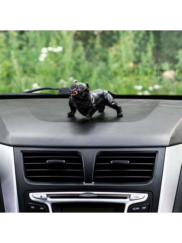 Собака на панель авто с присоской для стекла, бульдог