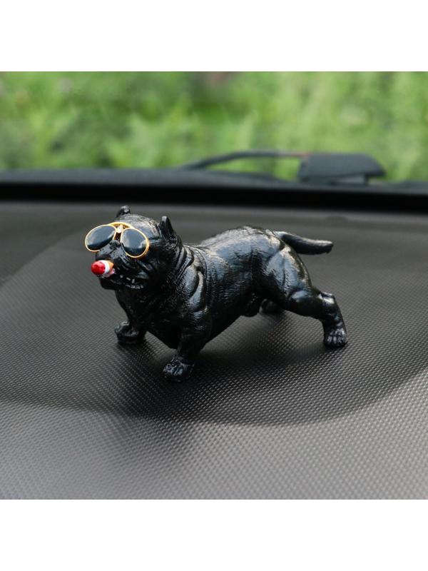 Собака на панель авто с присоской для стекла, бульдог