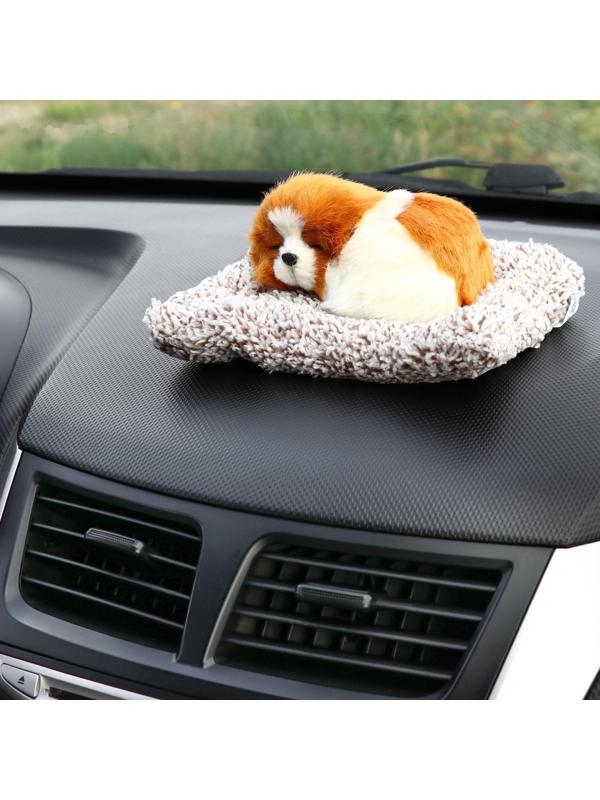 Игрушка на панель авто, собака на подушке, бело-рыжий окрас