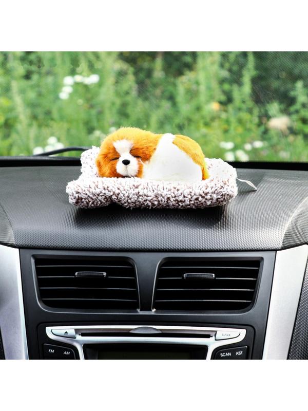 Игрушка на панель авто, собака на подушке, бело-рыжий окрас