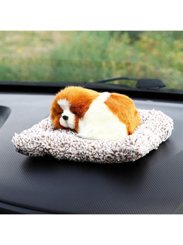 Игрушка на панель авто, собака на подушке, бело-рыжий окрас