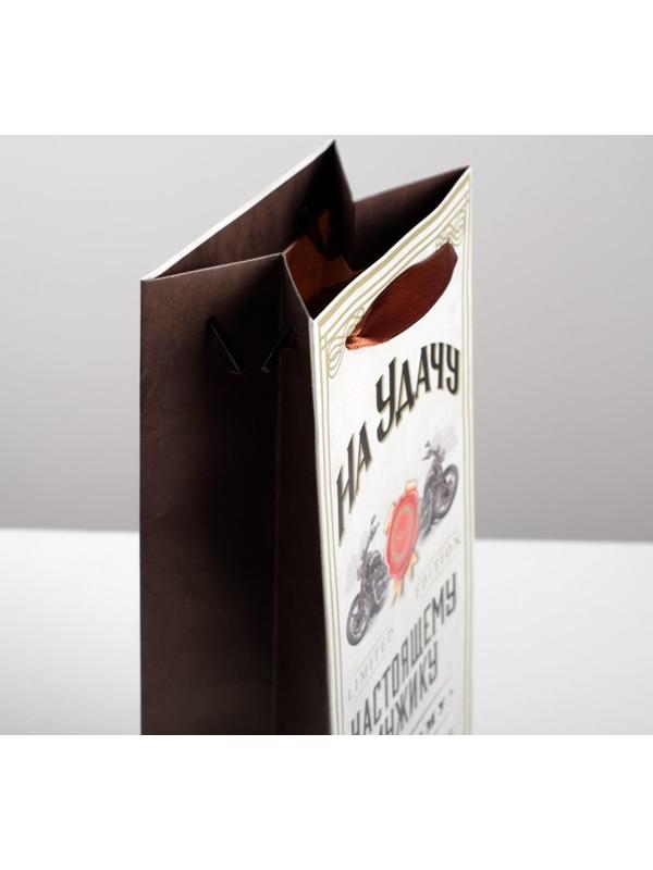 Пакет под бутылку «Настоящему мужику», 36 × 13 × 10 см