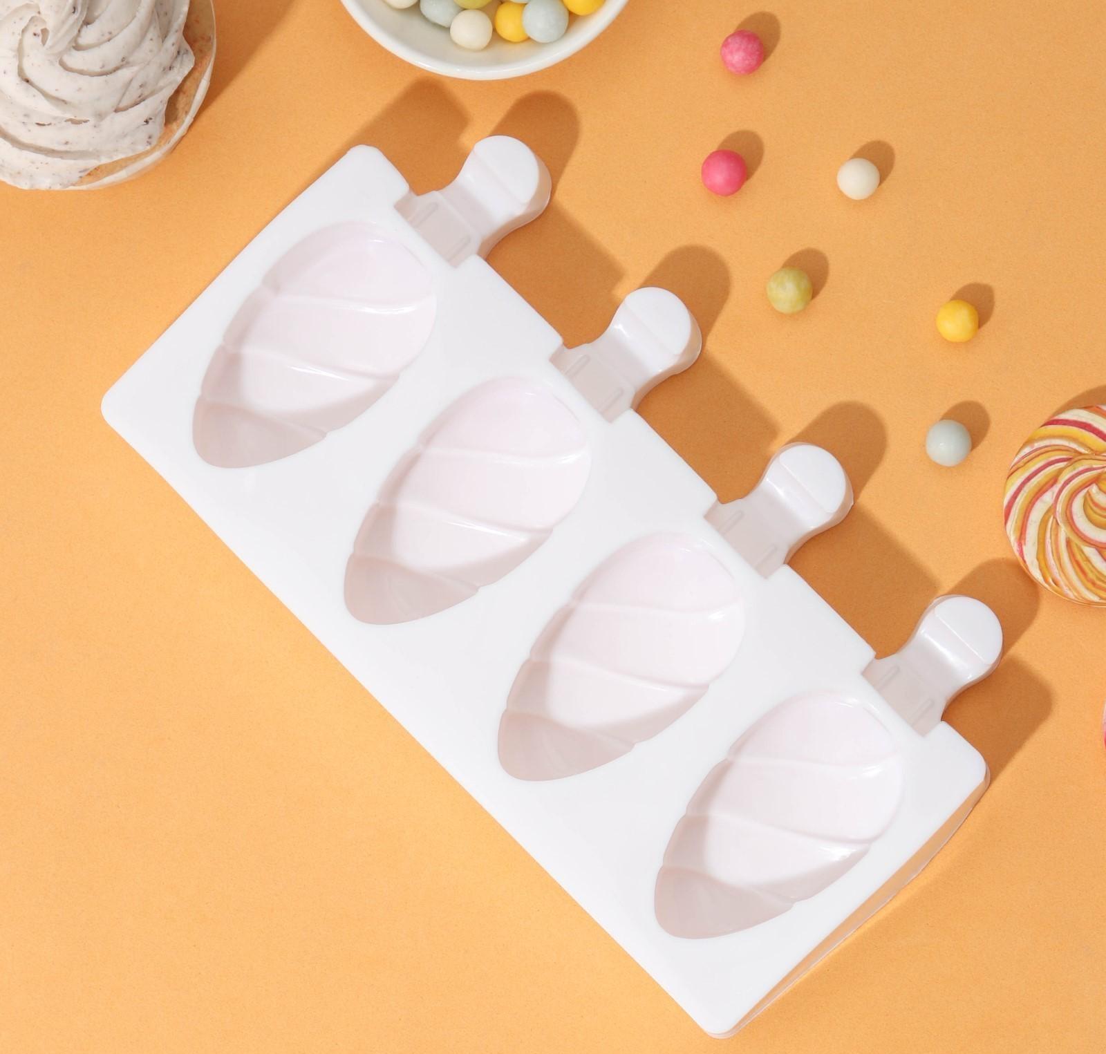 Форма для мороженого «Клубника со сливками», 19,5×11,5 см, 4 ячейки (6,7×3,7 см), цвет МИКС