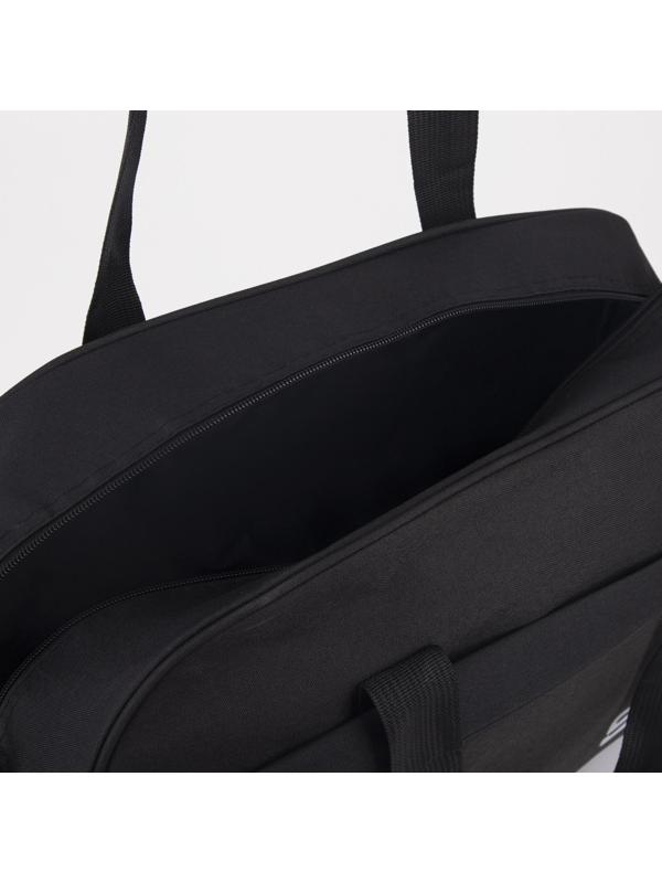 Сумка спортивная, отдел на молнии, наружный карман, длинный ремень, цвет чёрный