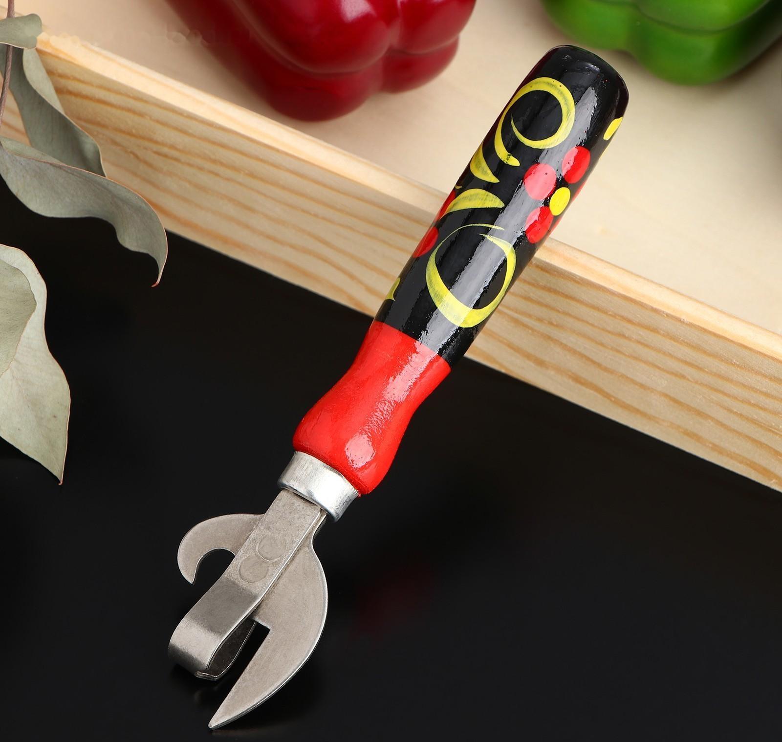 Открывалка не клепаная,16×4 см, с художественной росписью и ручкой из бука