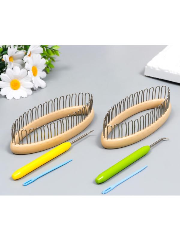 Набор устройств для вязания носков 13,8х5,5х3,2 см (подставка 1,5 см) + игла и крючок