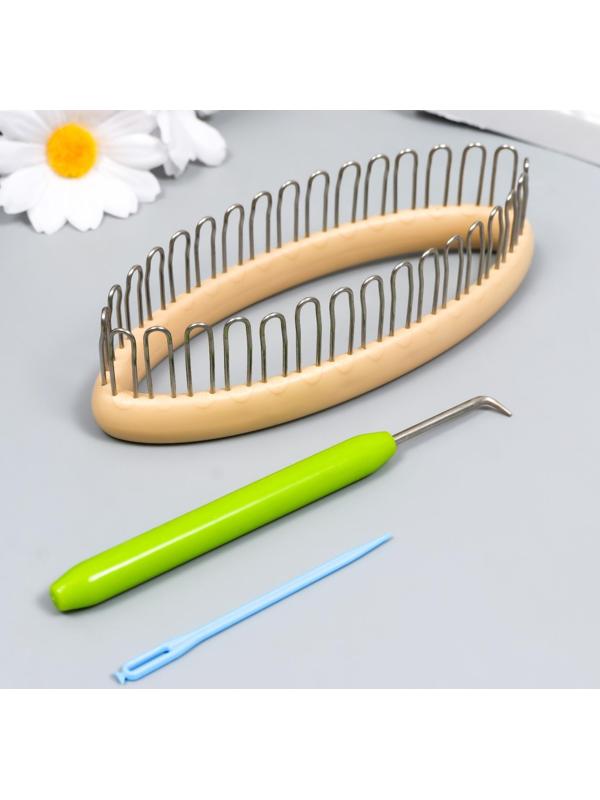 Набор устройств для вязания носков 13,8х5,5х3,2 см (подставка 1,5 см) + игла и крючок