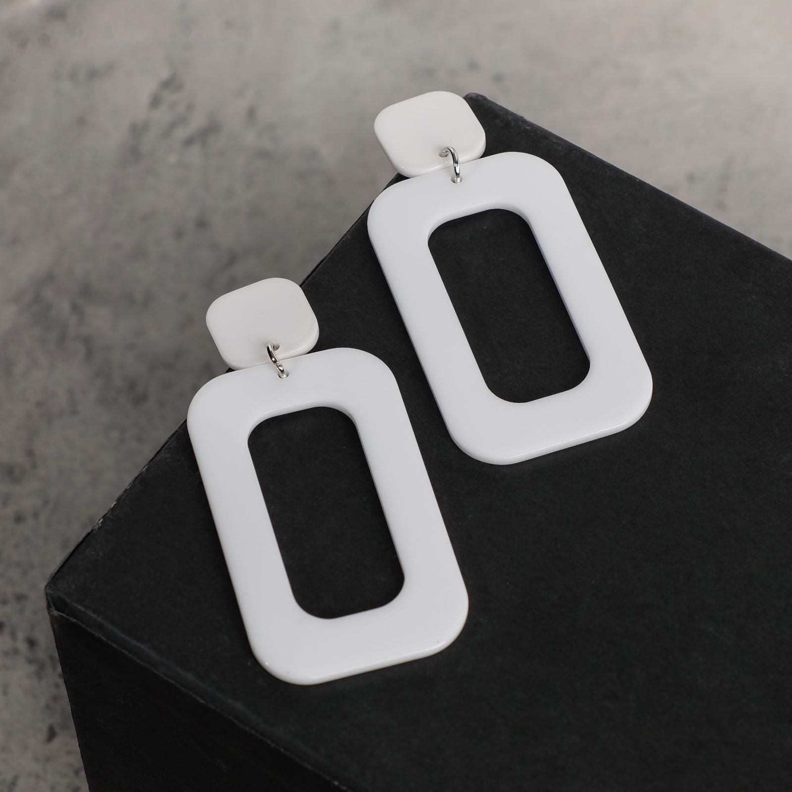 Серьги пластик 