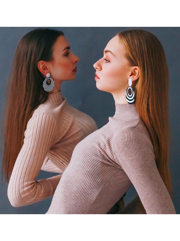 Серьги пластик 