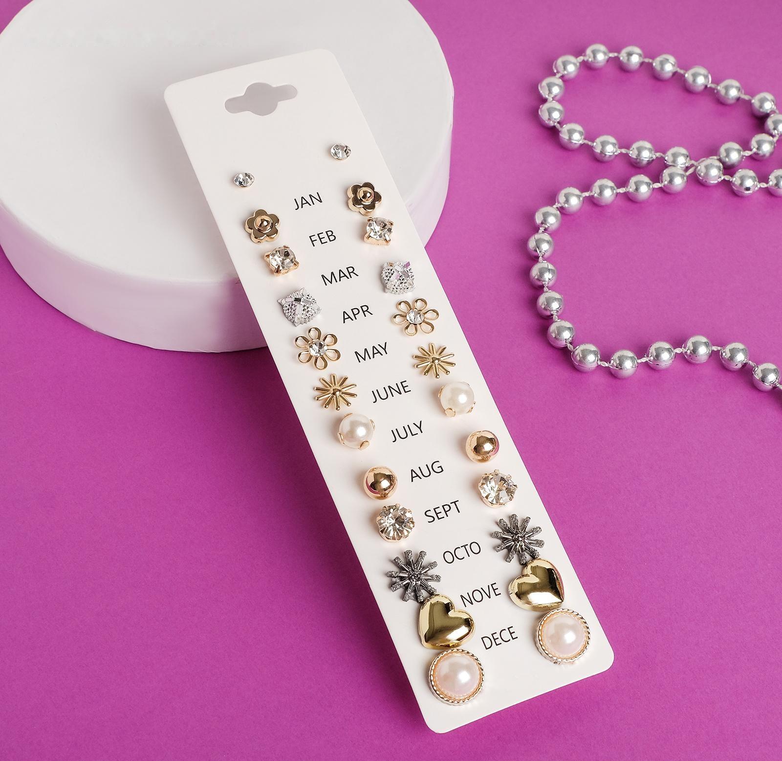 Пусеты 12 пар One year, цветочное настроение, цвет белый в золоте