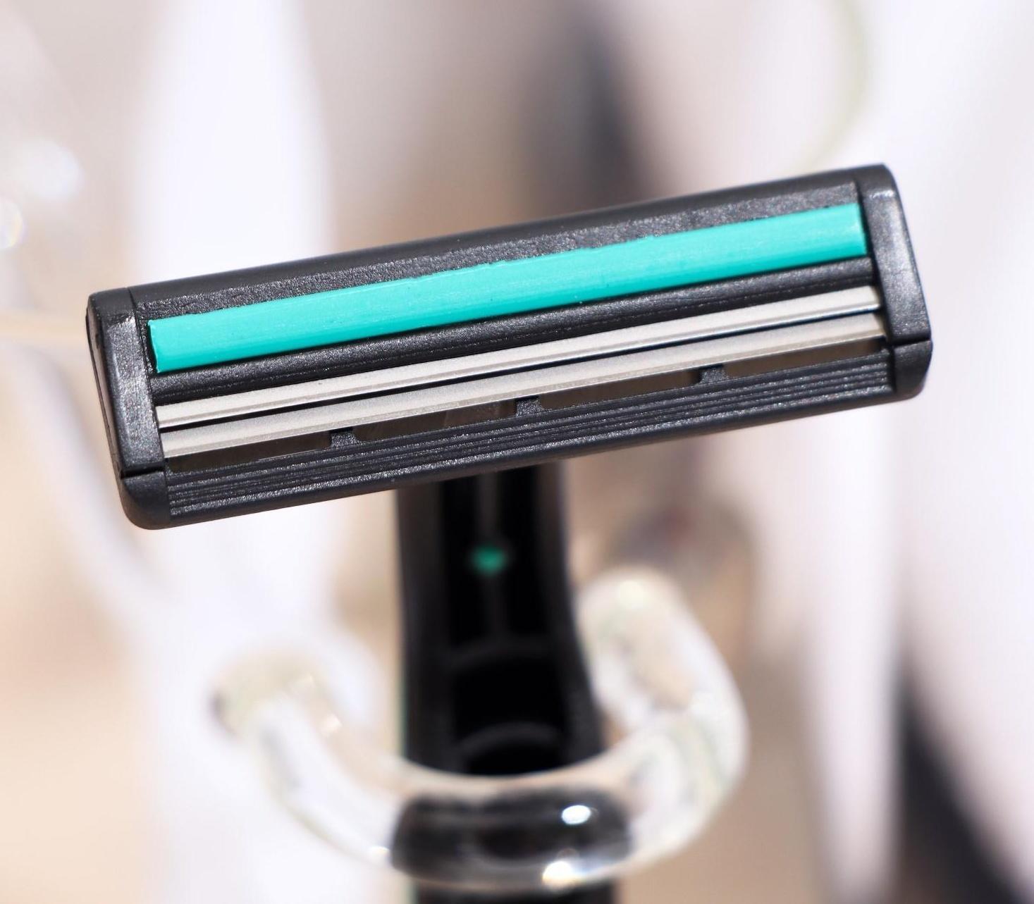 Бритвенный набор: станок + крем, 6 г