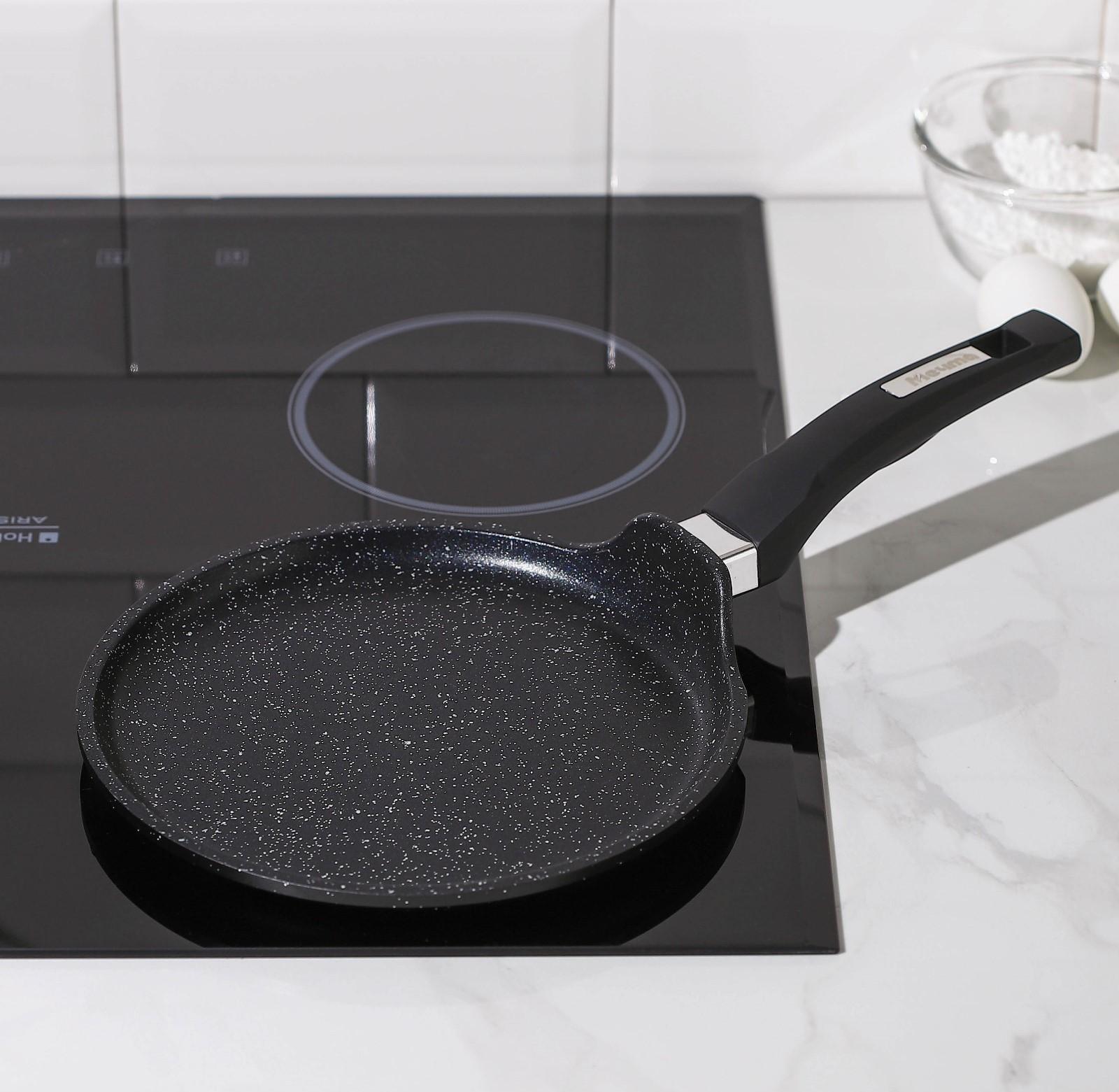 Сковорода блинная «Гранит Black», d=22 см, пластиковая ручка, антипригарное покрытие, цвет чёрный