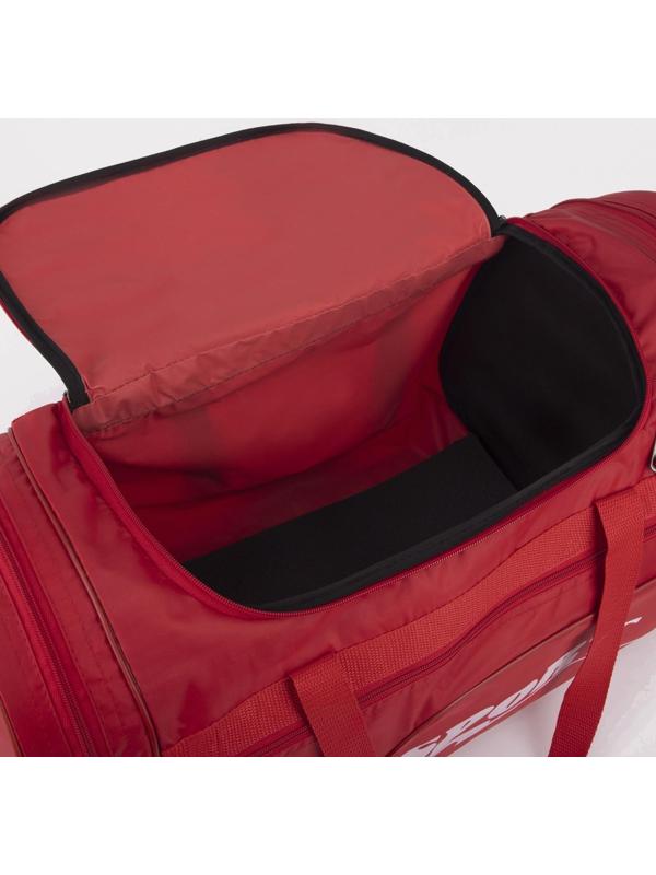 Сумка спортивная, отдел на молнии, 3 наружных кармана, длинный ремень, цвет красный