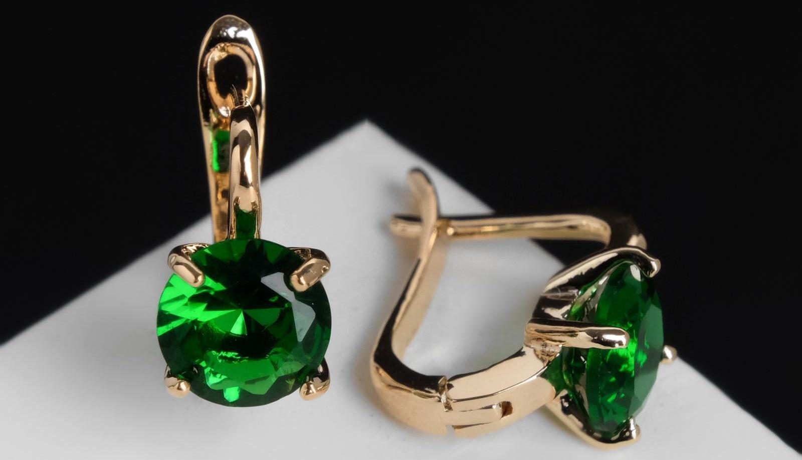 Серьги со стразами 