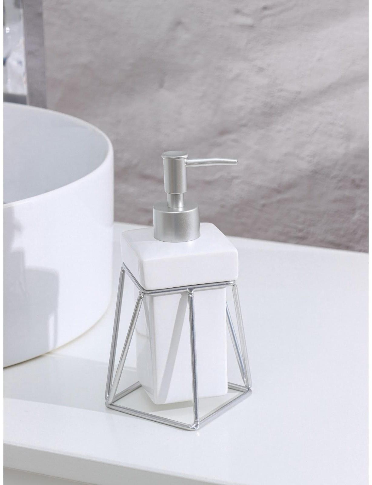 Дозатор для жидкого мыла на подставке SAVANNA «Геометрика», 250 мл, цвет серебристый