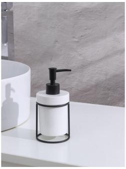 Дозатор для жидкого мыла на подставке SAVANNA «Геометрика», 250 мл, цвет чёрный
