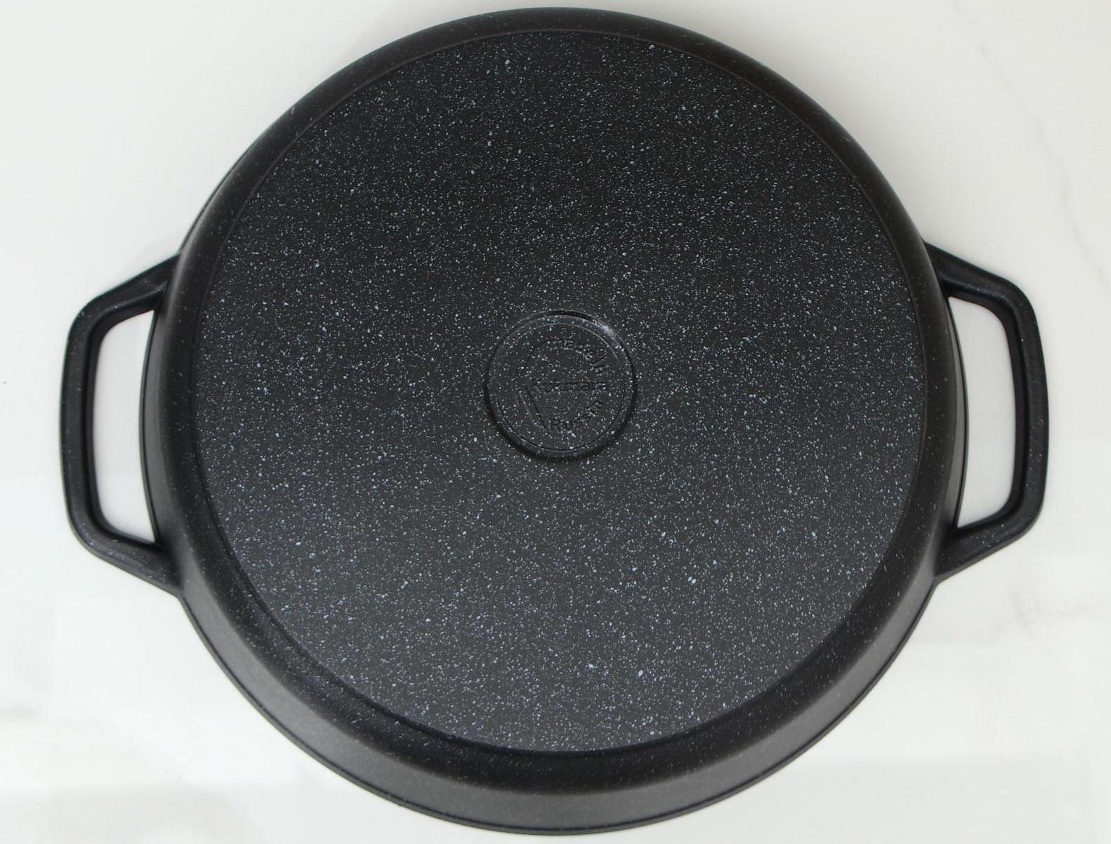 Сотейник, d=32 см, стеклянная крышка, литые ручки, антипригарное покрытие, цвет тёмный мрамор