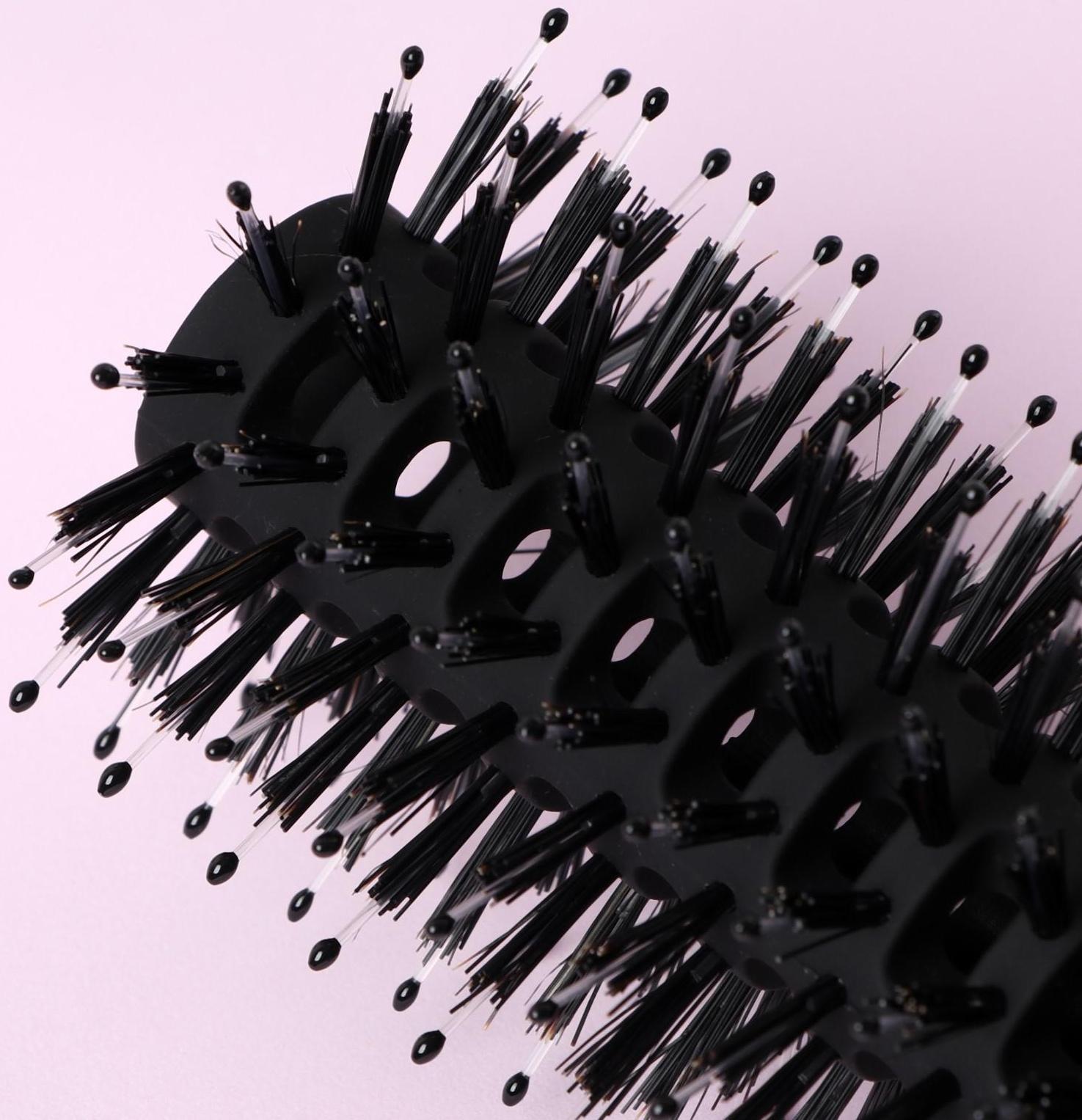 Брашинг профессиональный, вентилируемый, d = 6 см, цвет чёрный