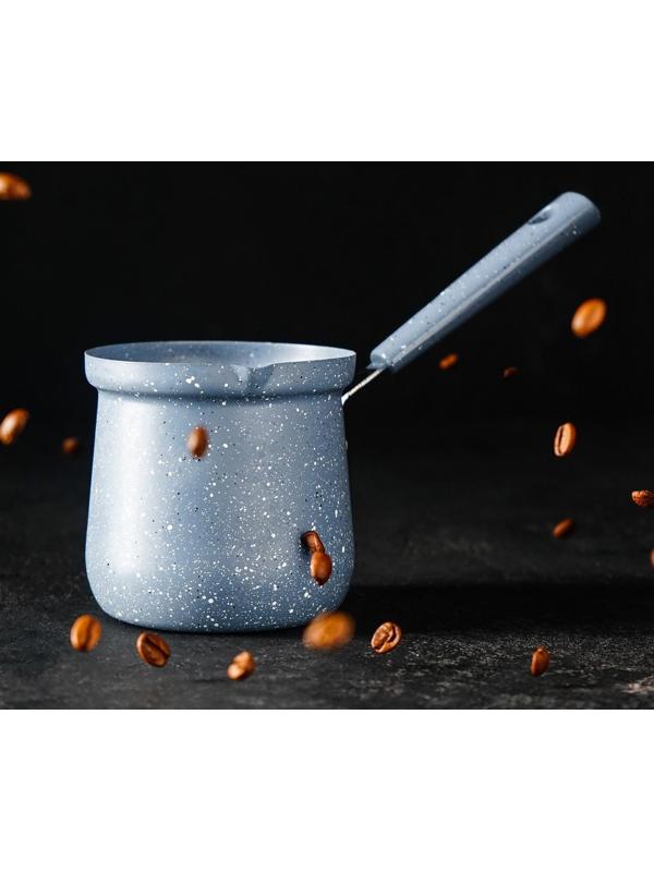 Турка Доляна «Мрамор грэй», 450 мл, d=9 см, 20×9×14 см, пластиковая ручка, антипригарное покрытие, индукция, цвет серый