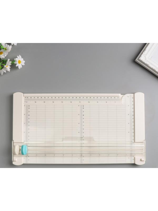 Резак и биговальная доска для бумаги пластик 2х21х38 см