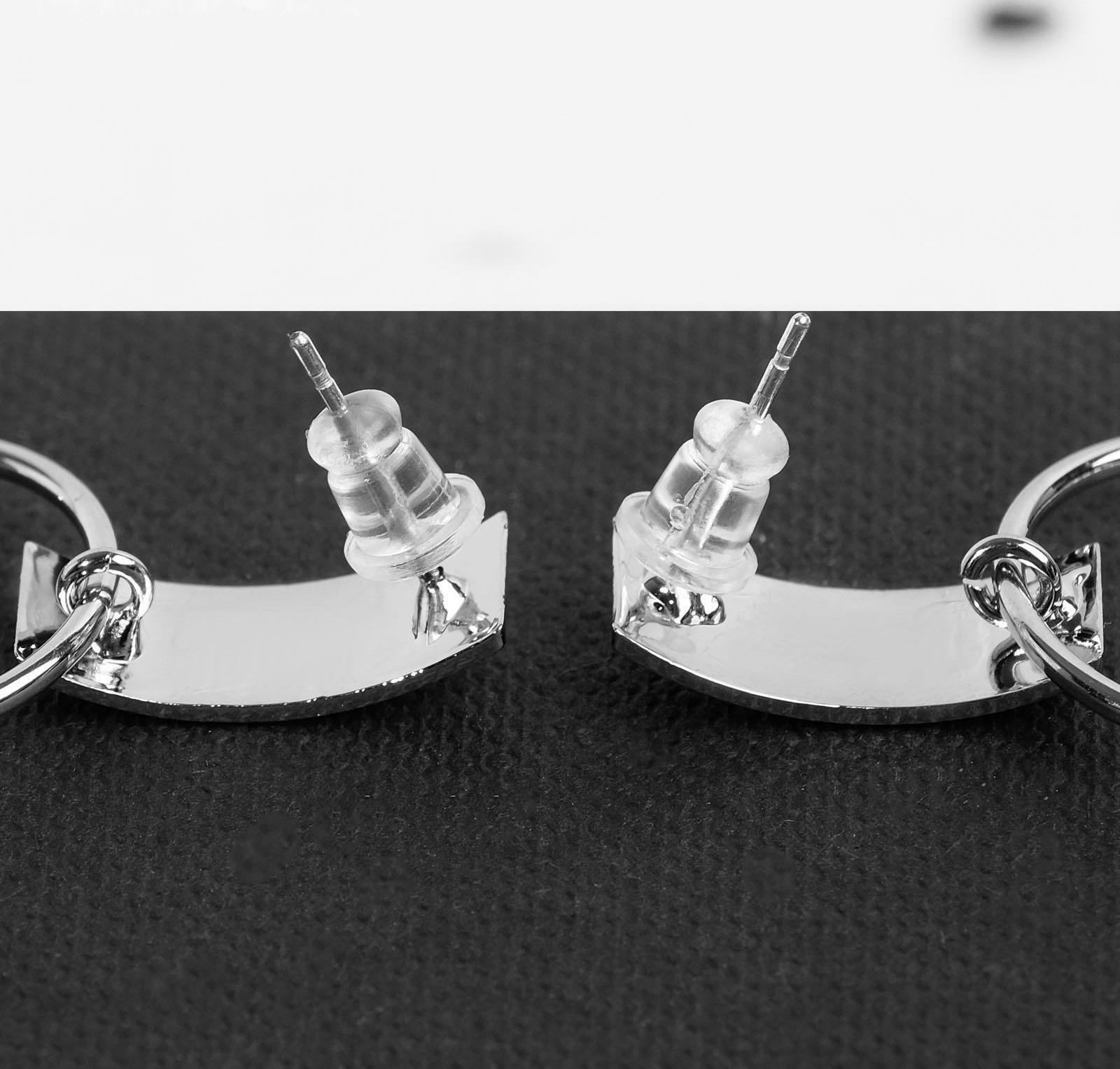 Серьги висячие со стразами 