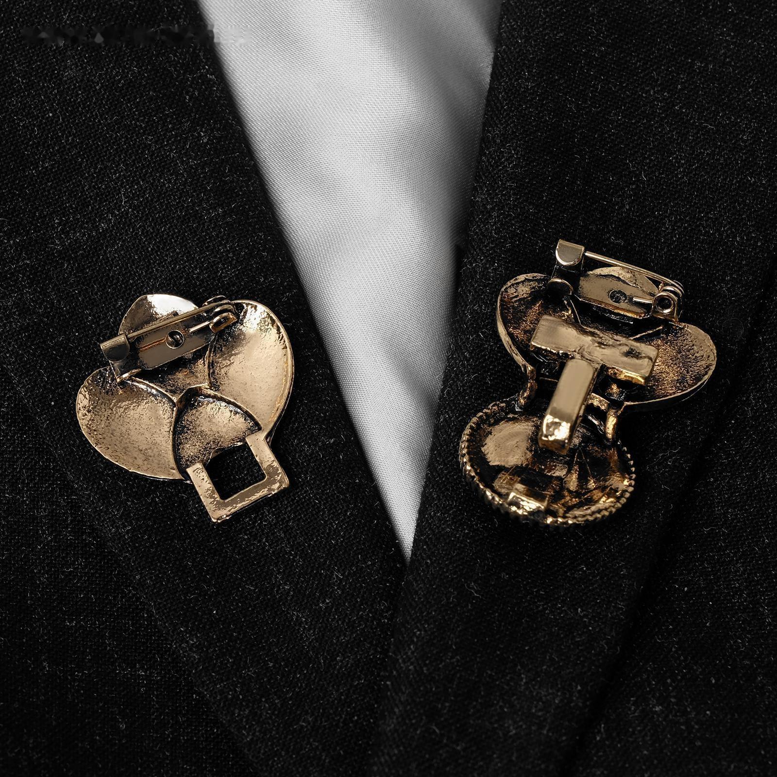 Зажим для кардигана 