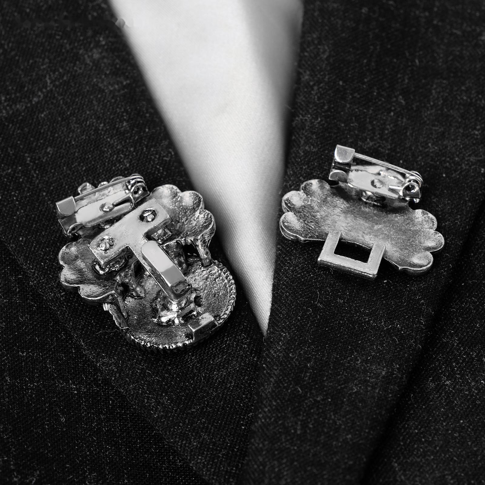 Зажим для кардигана 