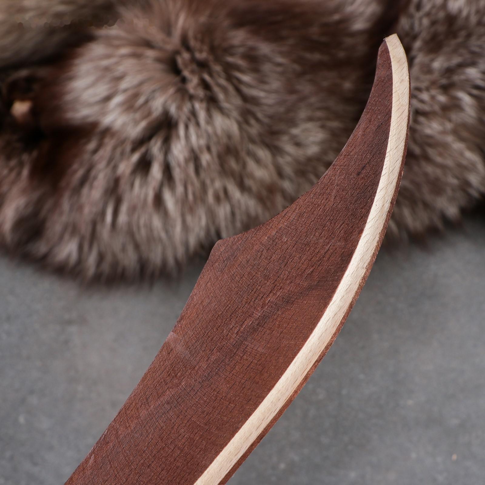 Сувенирное деревянное оружие 