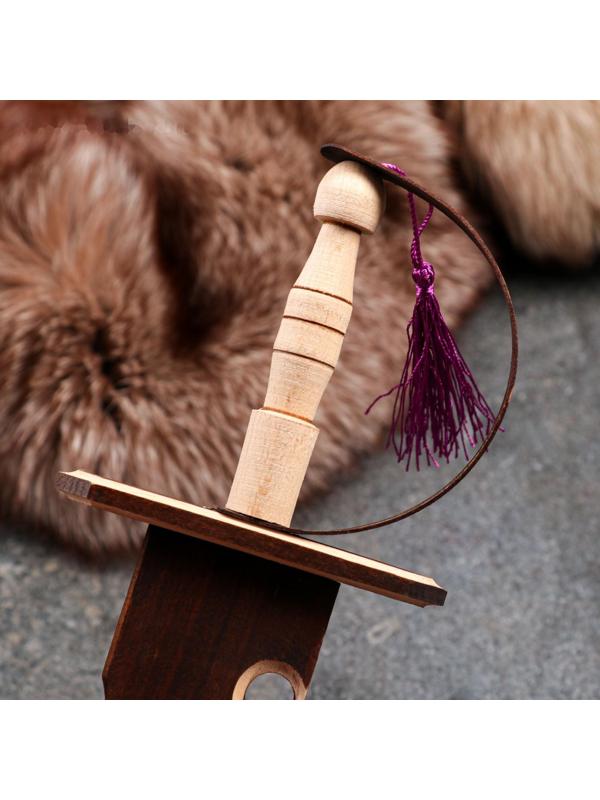 Сувенирное деревянное оружие 