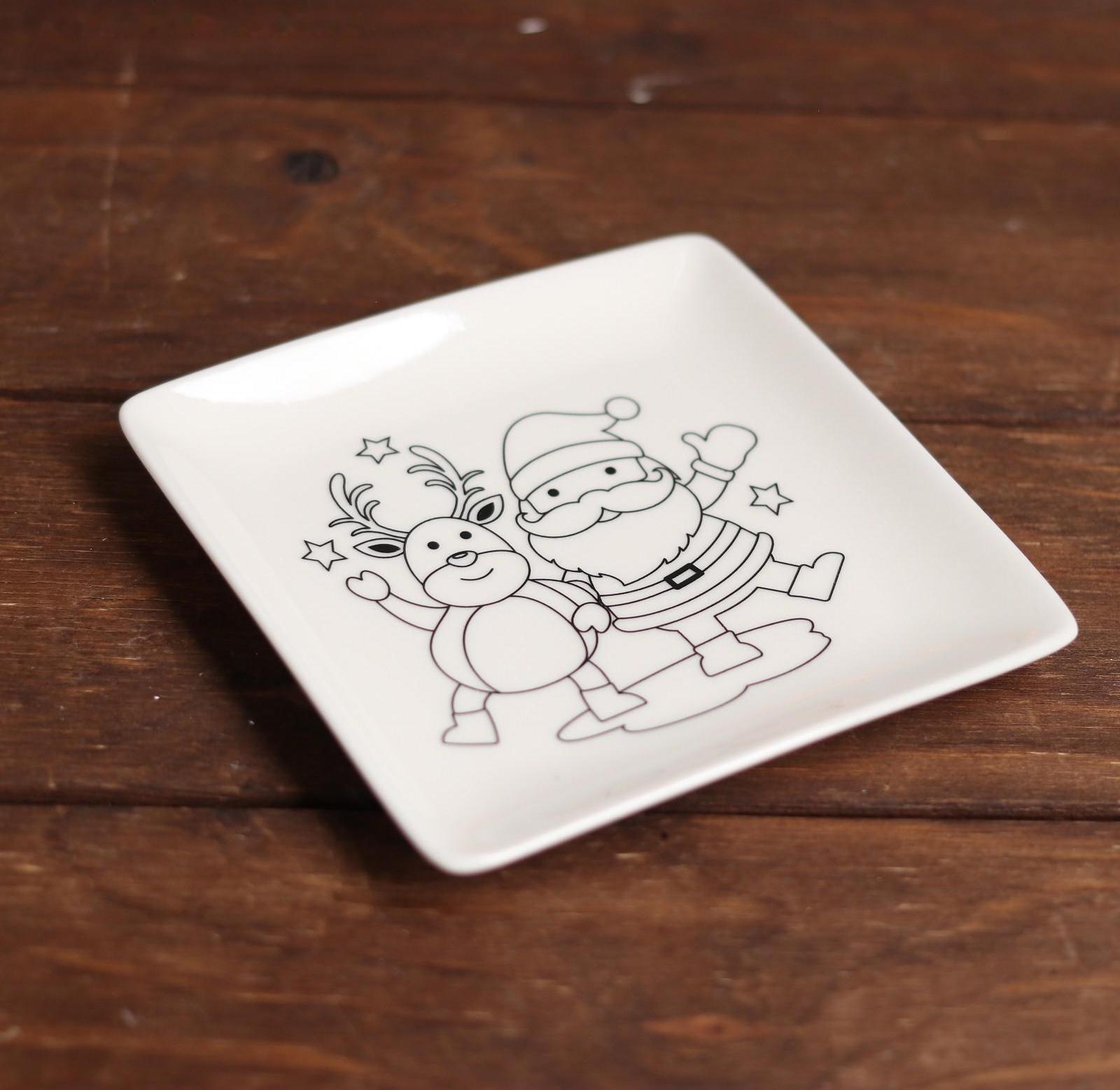 Набор тарелка под раскраску «Олень и Дед Мороз» краска 3 цв по 2 мл, кисть